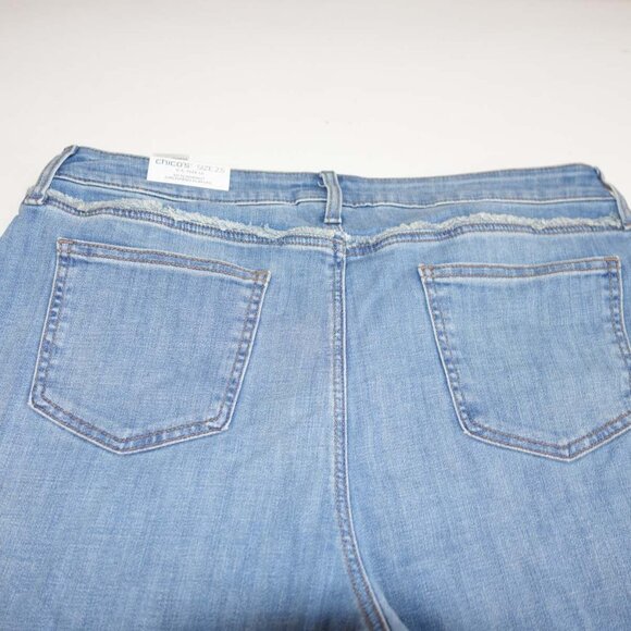 Chico's Women's So Slimming Girlfriend Slim Crop Jeans NWT Size 2.5 / 14 Stretch - Picture 9 of 10